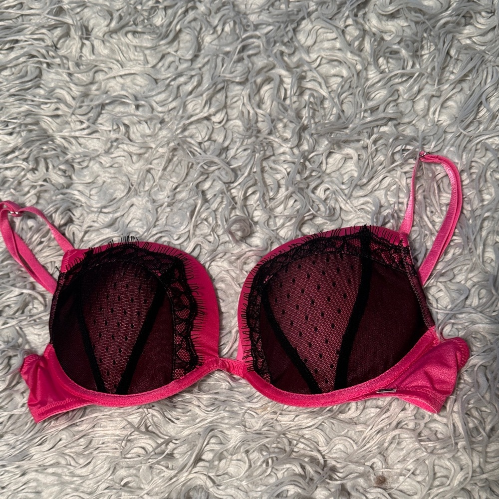 Victoria's Secret Pink and Black Lace Bra